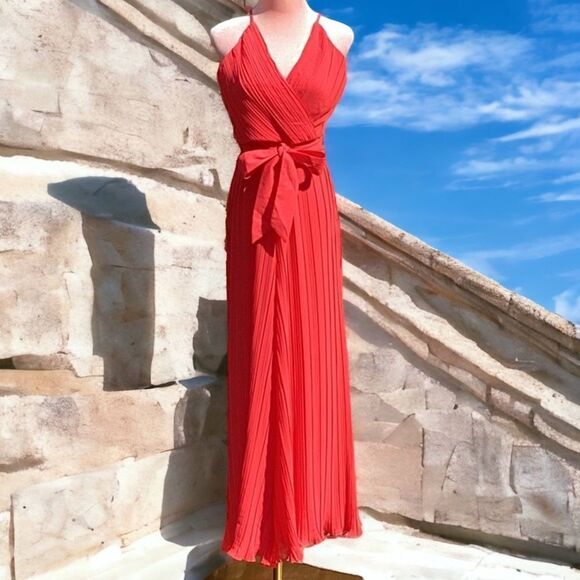 BEYOND WORDS NWT WOMENS LONG ONE PIECE JUMPSUIT RED SIZE SMALL ALL OCCASIONS - Picture 1 of 5